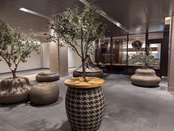 さっぽろ駅チカホ miredo前の休憩場所その5