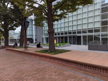 さっぽろ駅札幌市北3条広場 (アカプラ)の休憩場所その2