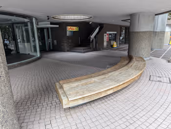 大通駅MNビル1Fの休憩場所その2