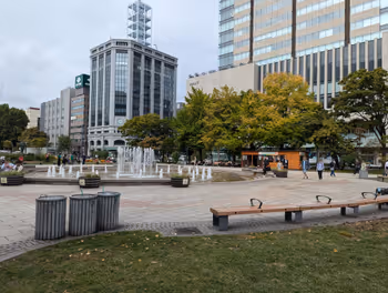 大通駅大通公園の休憩場所その7