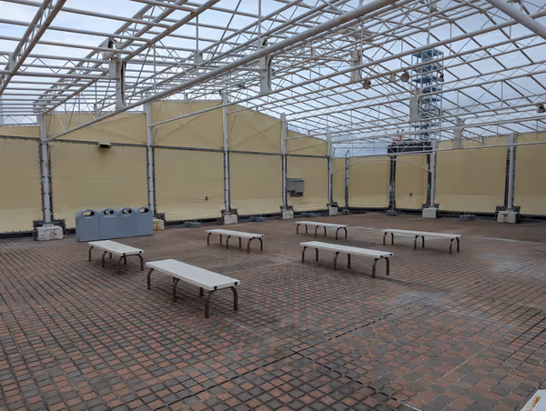 Photo of Nishi 4-chome Station | Sapporo Mitsukoshi Main Building Rooftop | Rest Spot 5