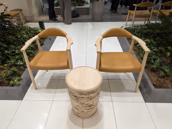 さっぽろ駅大丸札幌 グリーンパティオの休憩場所その2