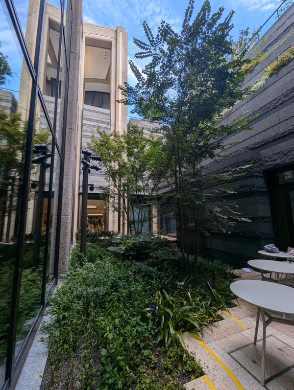 Foto de 麻布台ヒルズ ギャラリー付近 コートヤード 1