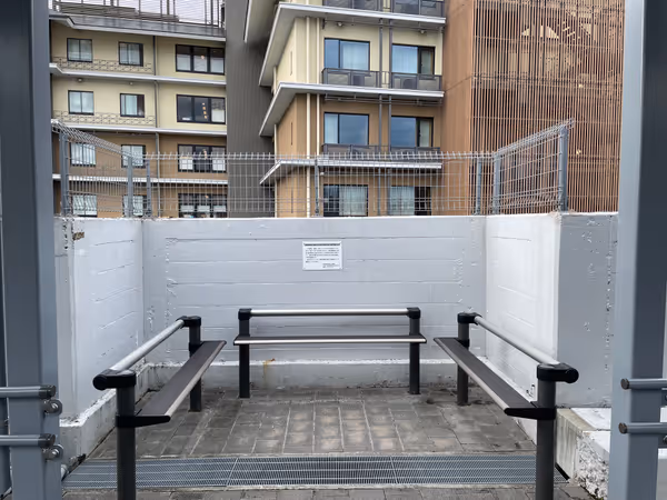 Photo of Umekōji-Kyoto Nishi Station | Umekōji-Kyoto Nishi Station | West Side Abandoned Railway Pedestrian Bridge | Rest Spot 1