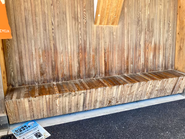 バスのりば裏側(シェアサイクルステーション近く)の写真2