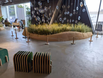 明治神宮前〈原宿〉站 Harakado Harappa 的休息場所其四