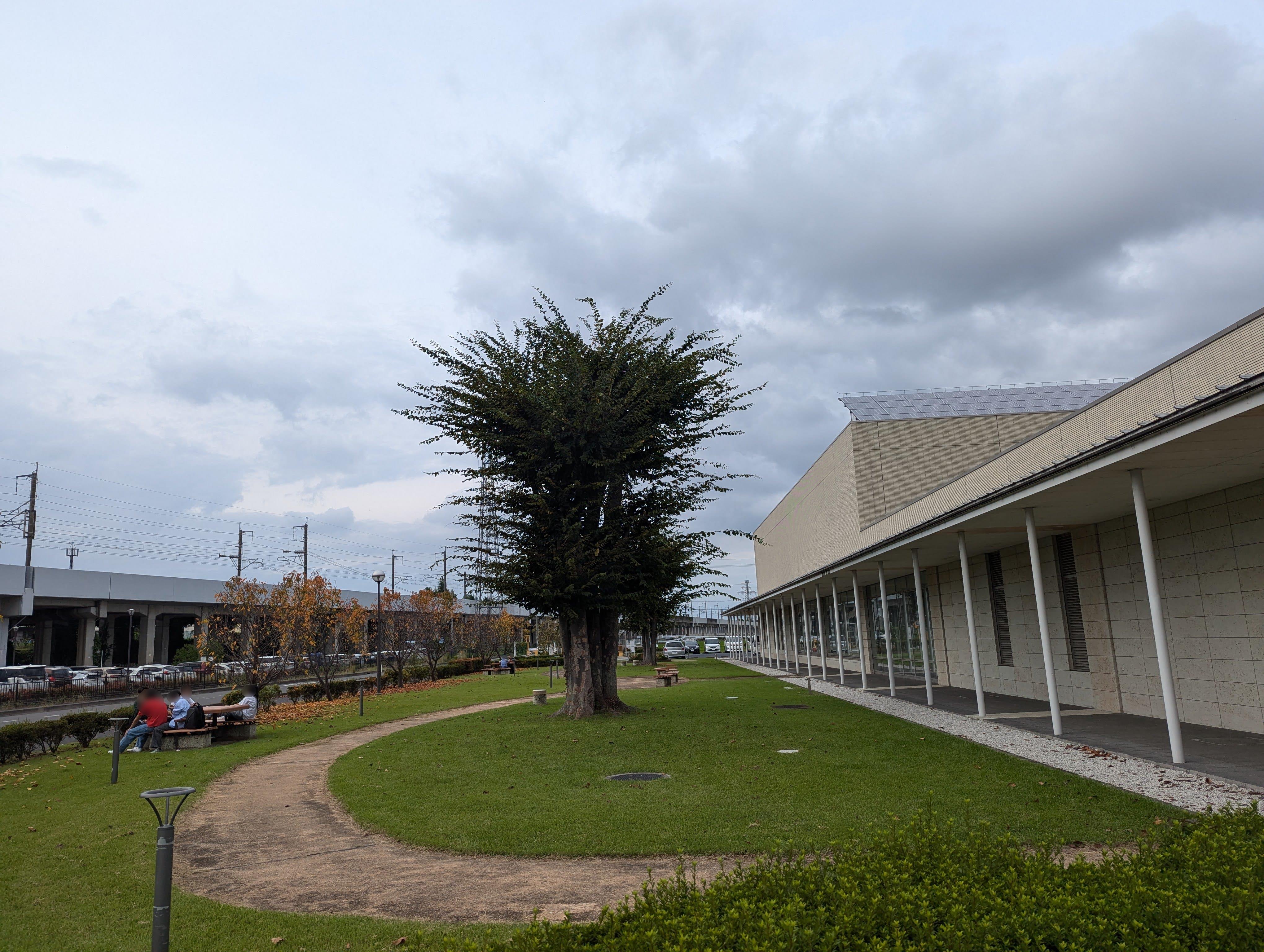 Photo of Suzume-miya Station | Next to Utsunomiya City Minami Library | Rest Spot 1