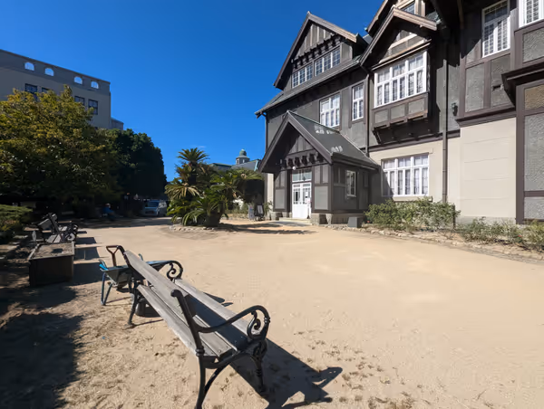 旧門司三井俱楽部前の写真2