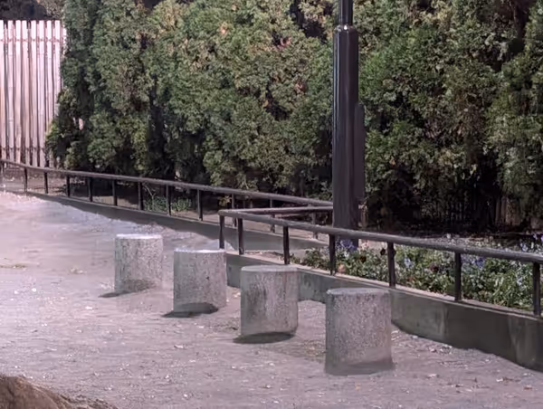 Photo of Hamamatsuchō Station | Former Shiba Rikyu Garden Children's Park | Rest Spot 3