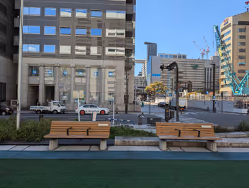 天神南站福冈市政府西侧交流广场的休息场所5