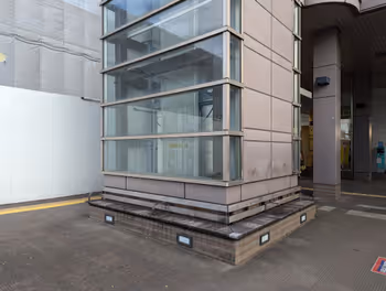 東村山駅西口ロータリー付近の休憩場所その2