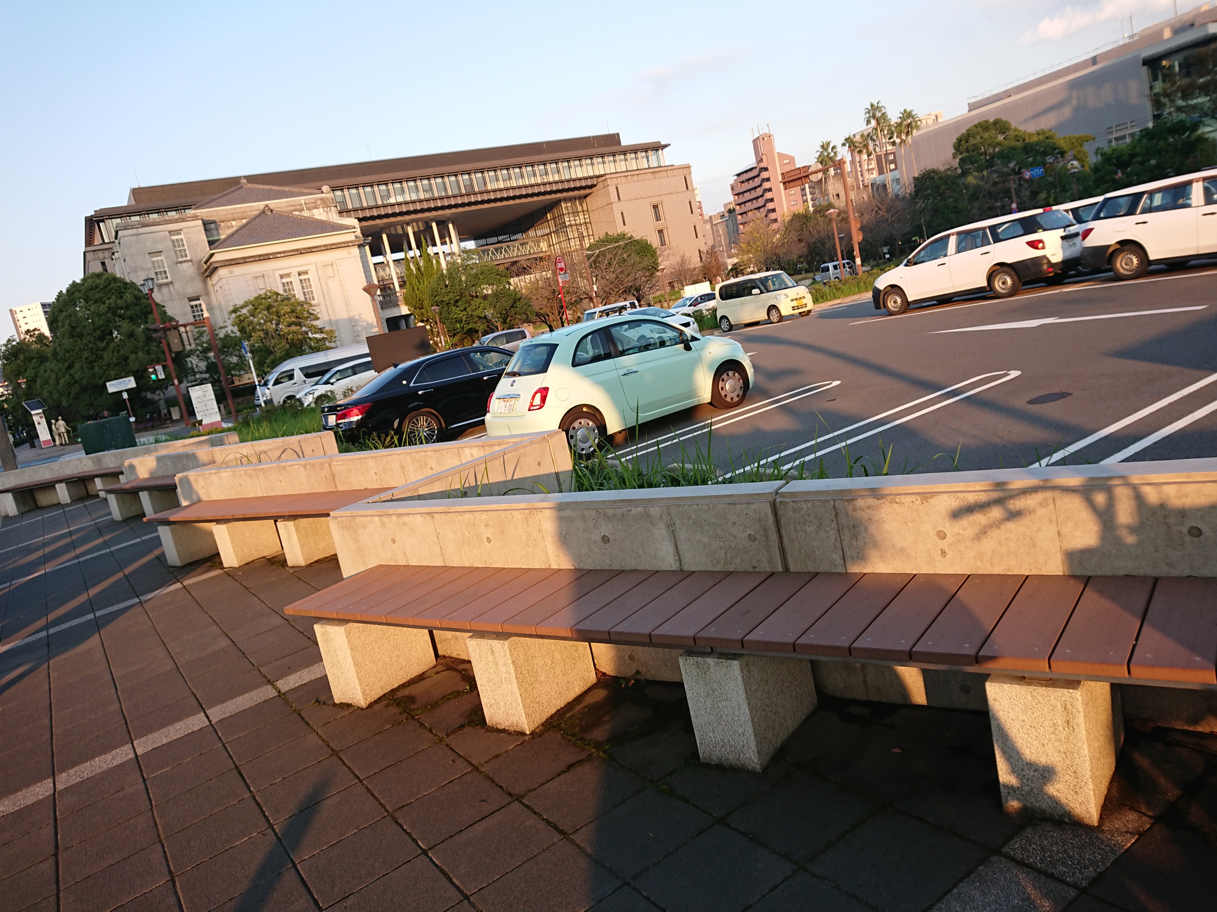 鹿児島合同庁舎前の写真1