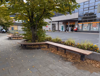 千歳駅西口ロータリー横の休憩場所その3