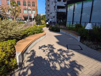 Park Homes Kashiwa near Kashiwa Station: Resting area in the public space, part 2