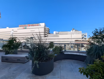 Rest area on the double deck at the east exit of Kashiwa Station, Part 2