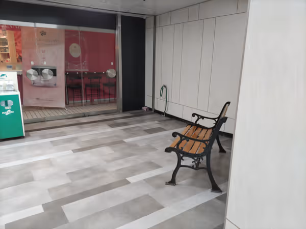 Photo of Tottori Station | Maruyo Department Store B1 Underground Passageway Entrance | Rest Spot 1