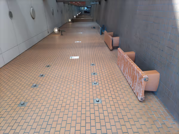 Photo of Tottori Station | Maruyo Department Store, Bird Hat Side Entrance | Rest Spot 1