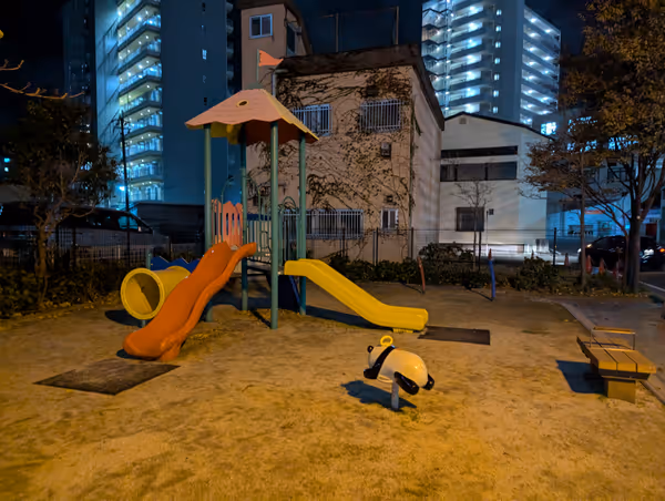 Photo of Hachiman Station | Nishihonmachi 2-chome Park | Rest Spot 3