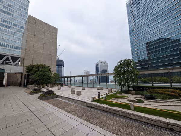 Photo of Osaka Station | North Gate Building 10F: Rest Spot in the Garden of Tranquility 1
