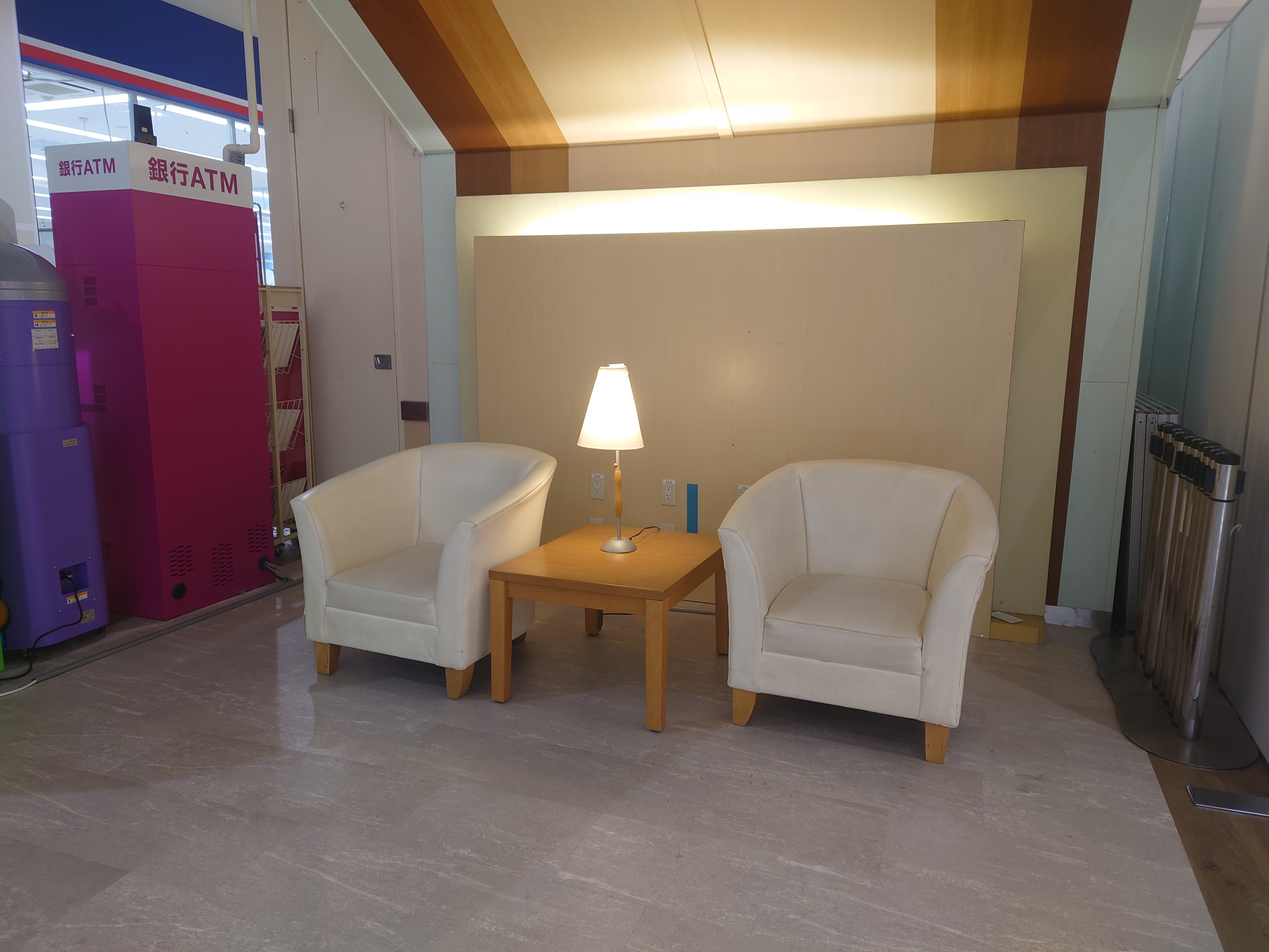 Photo of Jimobara Station | Aeon Town Kamisato 1F Fureai Court Back/Escalator Bottom | Rest Spot 1