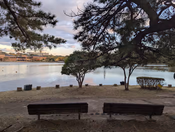 大濠公園駅大濠公園 中ノ島の休憩場所その2