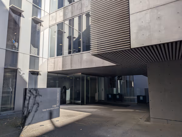 Photo of Ushigome-Kagurazaka Station | Ichigaya Funakawaramachi Park | Rest Spot 4