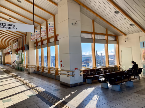 秋葉口(北口)側のエレベーター付近の写真2