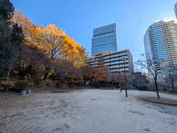 麹町站清水谷公园的休憩场所5