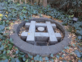 麹町站清水谷公园的休憩场所8