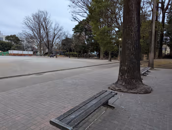 花小金井駅東部公園の休憩場所その3