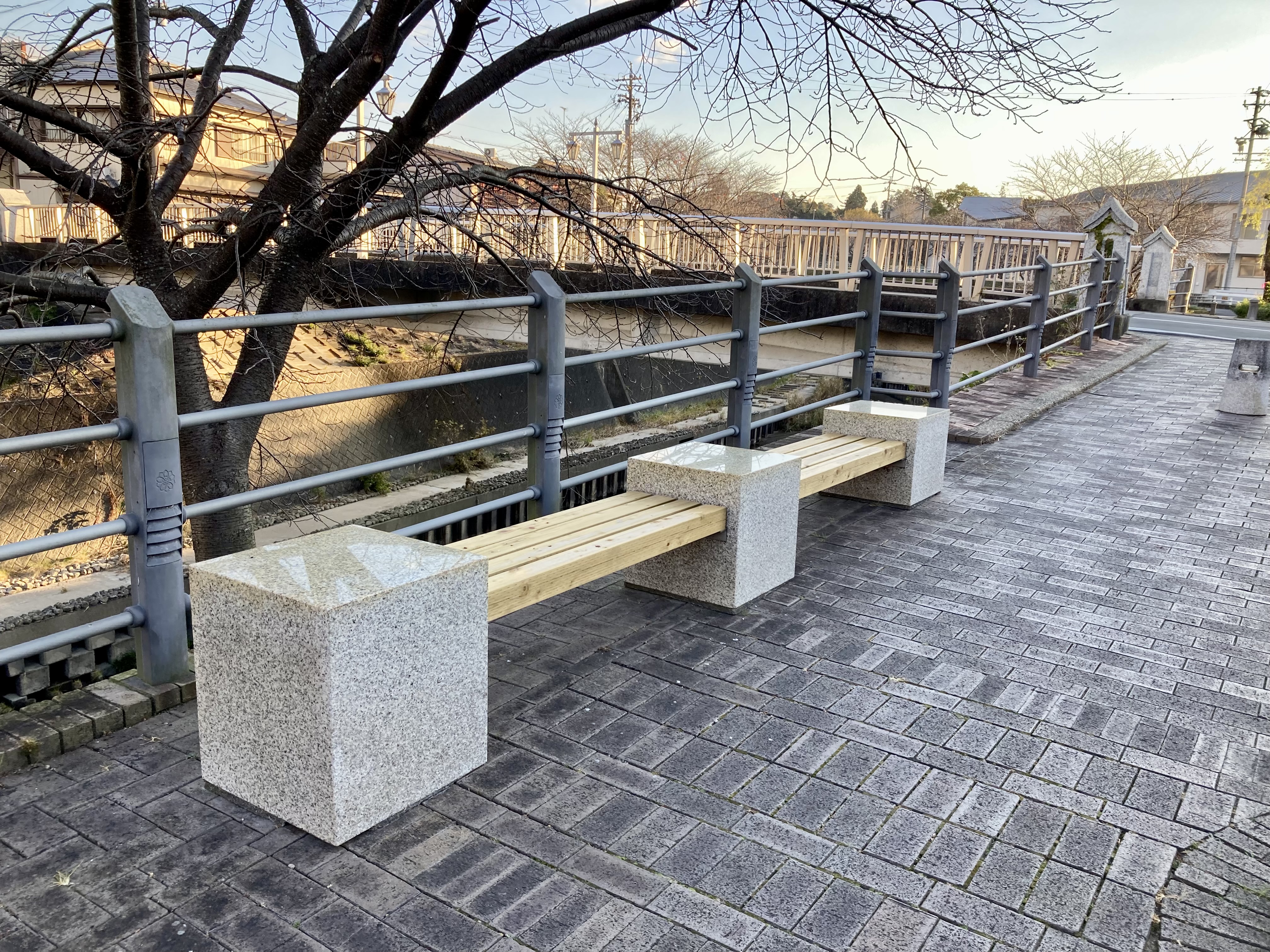 [가케가와역] 오오테바시 부근 쉼터 사진 1