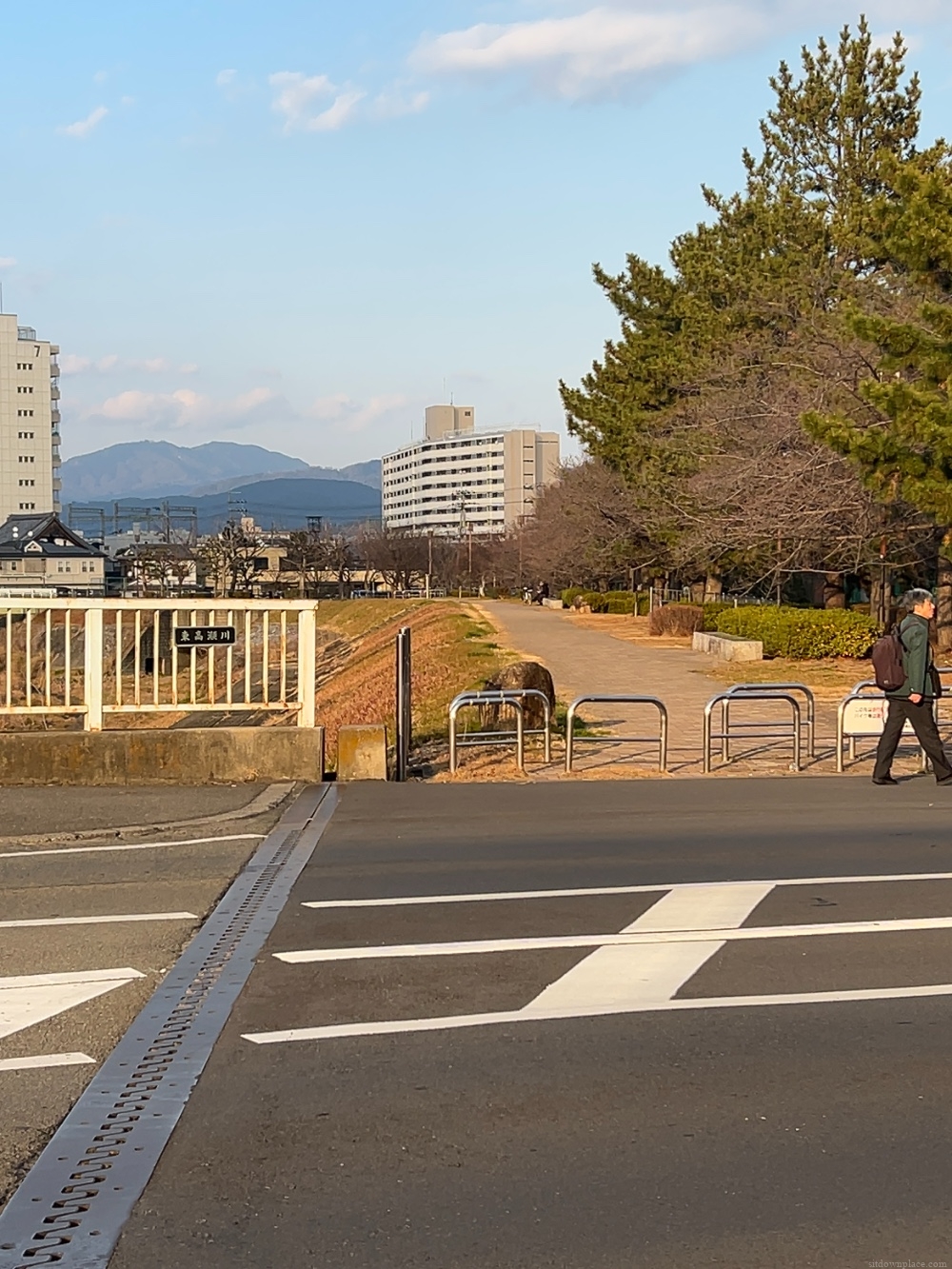 [후시미역] 다카세가와 둑길 쉼터 사진 1