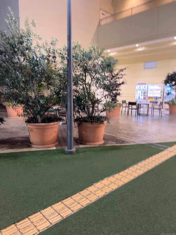 Photo of Amagasaki Station | Q's Mall 2nd Floor Plaza | Rest Spot 1