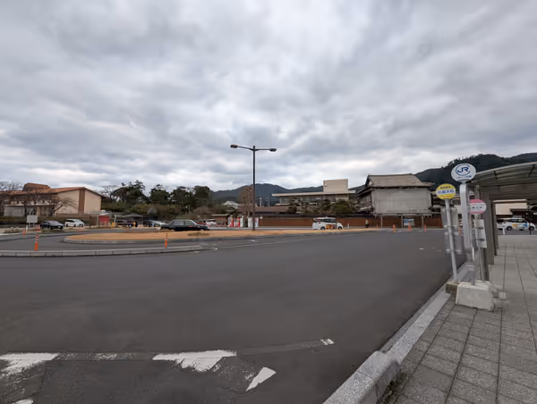 Photo of Izumo Taisha-mae Station | Kamon-dori Transportation Plaza | Rest Spot 1