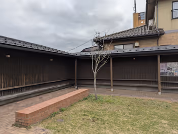 Rest area at Izumotaishamae Station Enmusubi Square, part 4