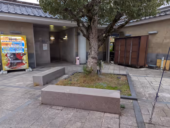 松江しんじ湖温泉駅松江京店カラコロ広場の休憩場所その5