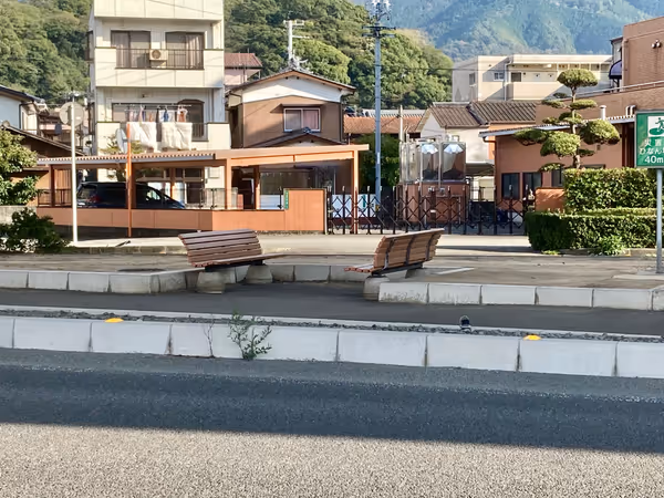 Photo of Uwajima Station | Under the elevated section of the Matsuyama Expressway | Rest Spot 1