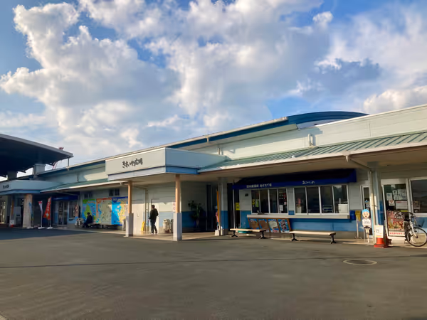 道の駅みなとオアシスうわじま きさいや広場入り口付近の写真3