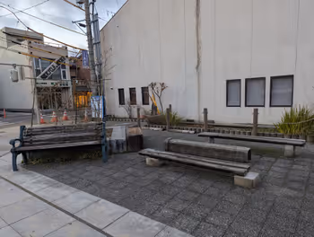 Rest area in front of Matsue Doutsu Denshokan, Teramachi Ryokuchi, Matsue Station: Part 7