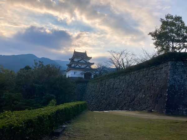 Photo of Uwajima Station | Uwajima Castle Plaza in front of the main keep | Rest Spot 2