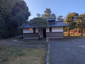 松江しんじ湖温泉駅搦手之虎口広場の休憩場所その5