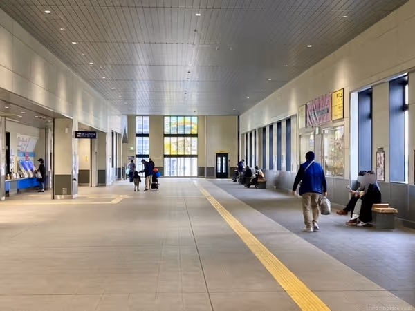 Photo of Iwatsuki Station | Near the ticket gates | Rest Spot 2