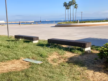 Image 2 of the beach at Suma Seaside Park