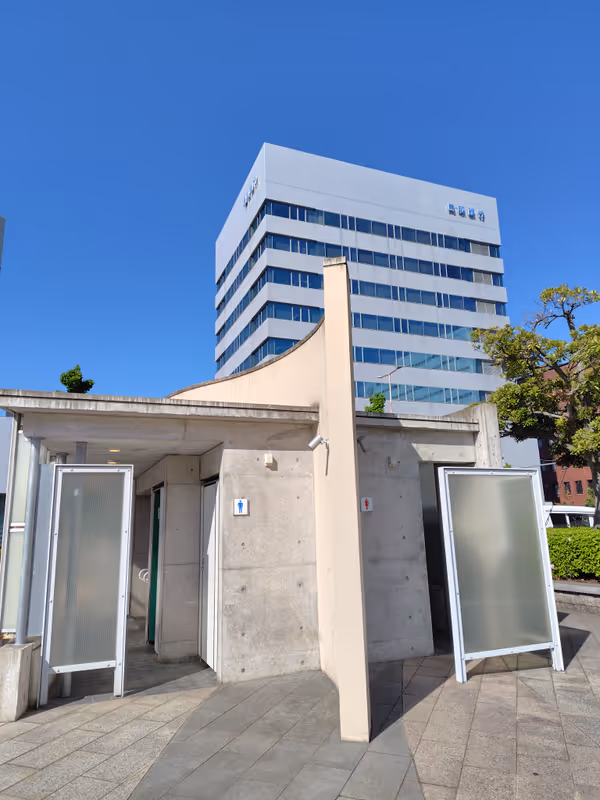 Photo of Tottori Station | Tottori Station | Front Wind Pattern Plaza | Rest Spot 4