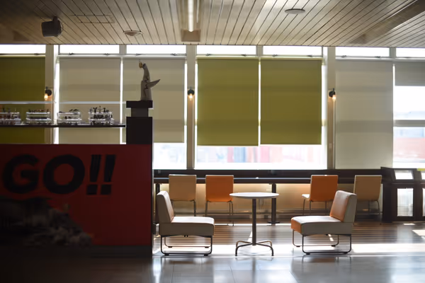 Photo of Kadoma-shi Station | Rest Spot Inside the Ticket Gate Area at Osaka Monorail Kadoma-shi Station | Rest Spot 4