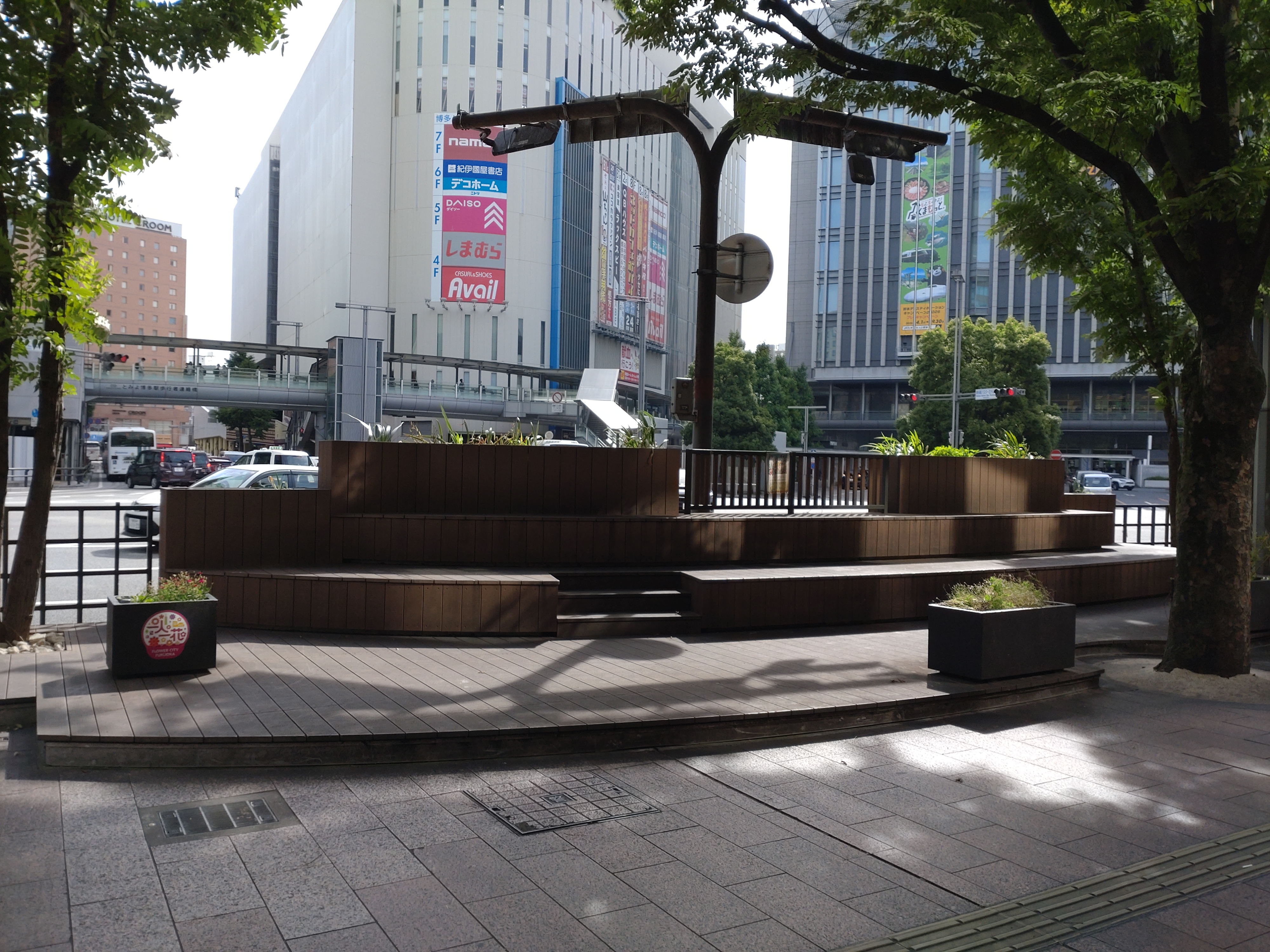 福岡朝日ビル前の写真1