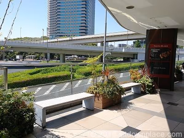 Photo de 東急プラザ赤坂 2F オープンテラス 4