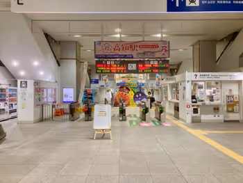 改札口付近の写真2