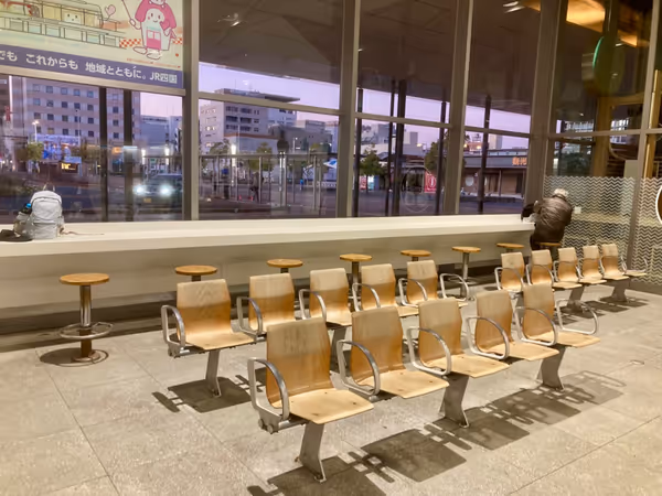 改札口付近の写真1