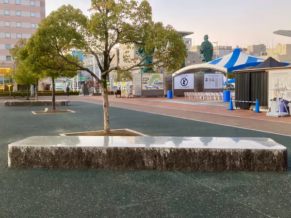 南口側 土佐三志士像周辺の写真2